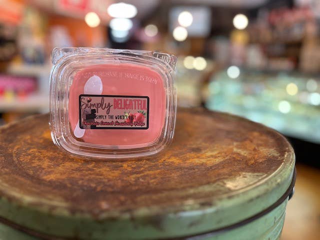 Chocolate Strawberry Fudge 7oz