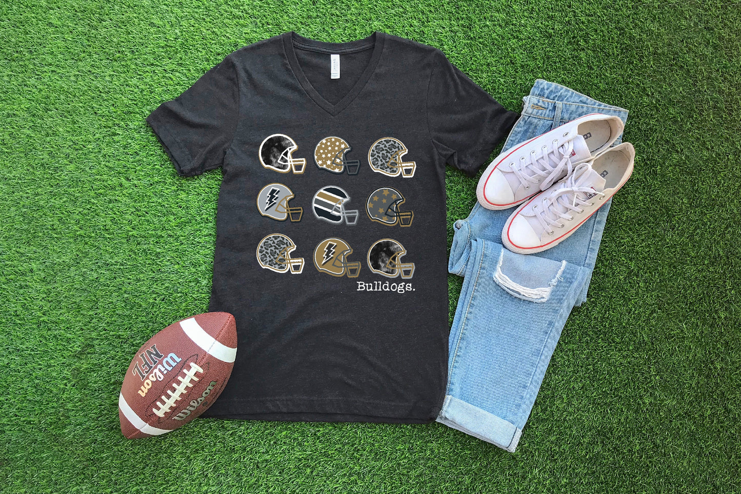 Royse City Bulldogs Helmets - Crewneck & V-Necks