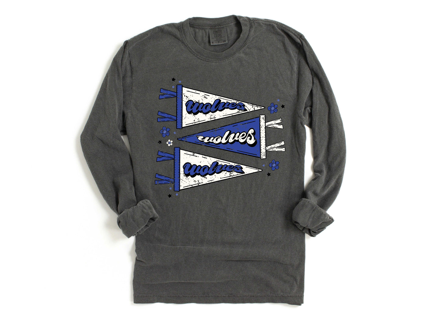 Wolfe City Wolves Vintage Pennants Tee