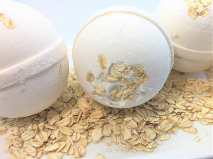 Oatmeal Milk & Honey Bath Bomb